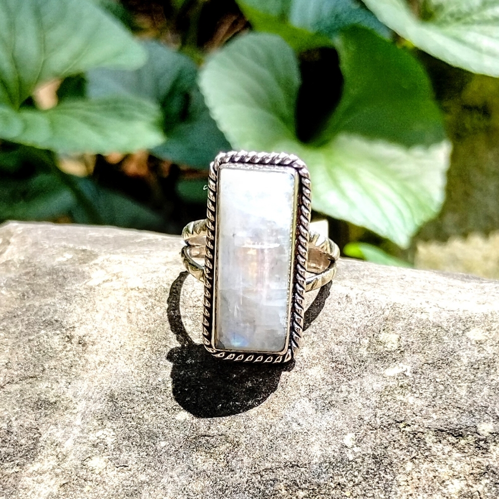 Moonstone ring sz.8
